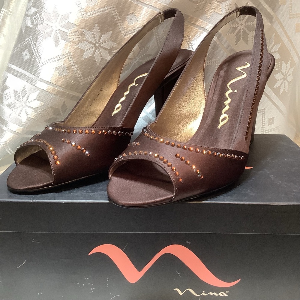 Nina Shoes Women’s Size 8.5 Sandals Heels Satin Rhinestones Brown